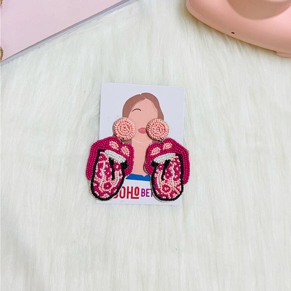 Beaded earring - Picture 2 of 2